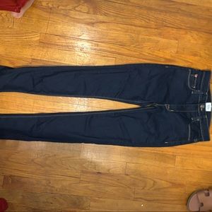 Hudson dark wash skinny jeans!!